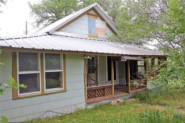 3.48 Acres of Residential Land with Home for Sale in Red Rock, Texas