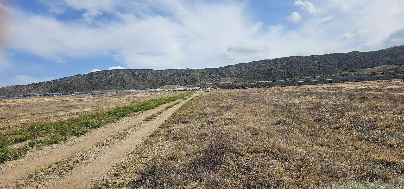 2.1 Acres of Residential Land for Sale in Del Sur, California