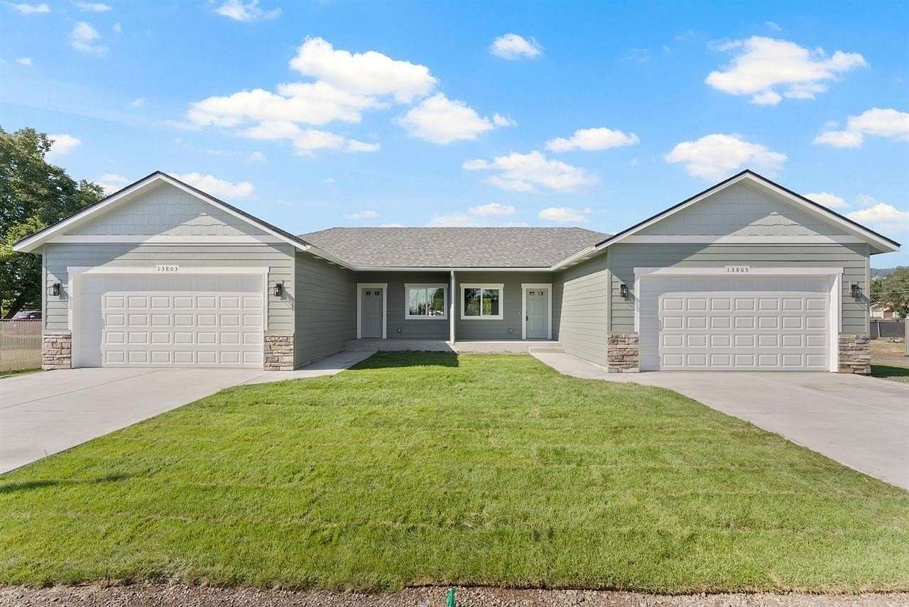 0.4 Acres of Residential Land with Home for Sale in Spokane Valley, Washington