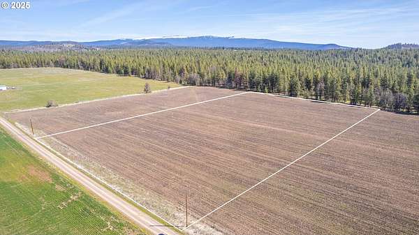 5 Acres of Residential Land for Sale in Goldendale, Washington
