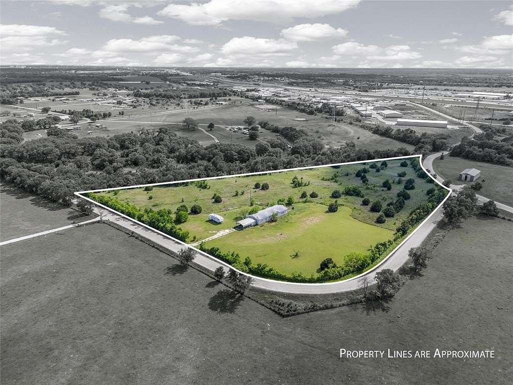 10.3 Acres of Land with Home for Sale in Elm Mott, Texas