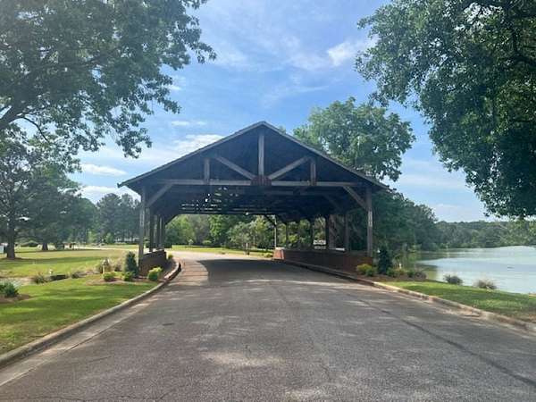 11 Acres of Land for Sale in Albany, Georgia