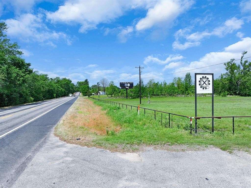 20 Acres of Commercial Land for Sale in Pickton, Texas