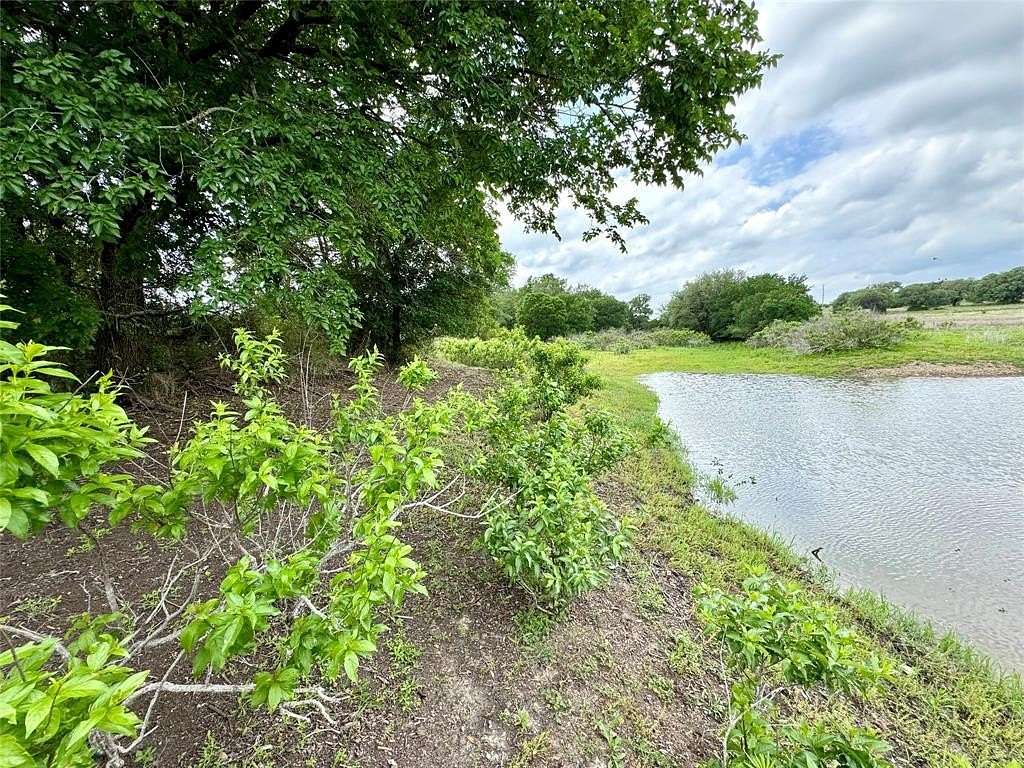 2.85 Acres of Residential Land for Sale in Glen Rose, Texas