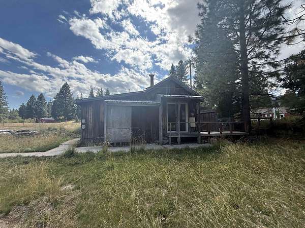 2.4 Acres of Residential Land with Home for Sale in Mount Shasta, California