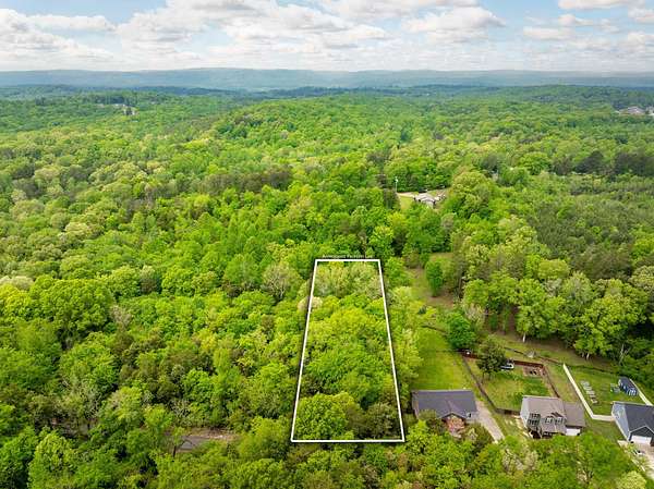 1 Acre of Residential Land for Sale in Soddy-Daisy, Tennessee