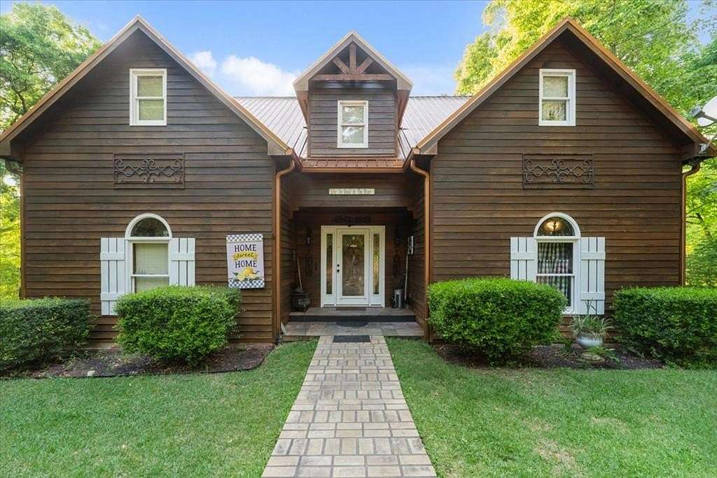 5.2 Acres of Residential Land with Home for Sale in Milledgeville, Georgia