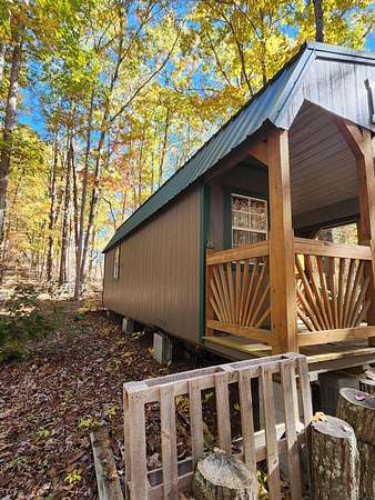 1.88 Acres of Residential Land with Home for Sale in South Pittsburg, Tennessee