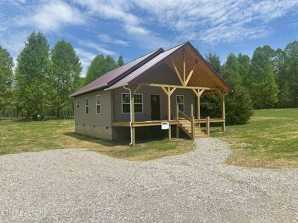 1.5 Acres of Residential Land with Home for Sale in Jamestown, Tennessee
