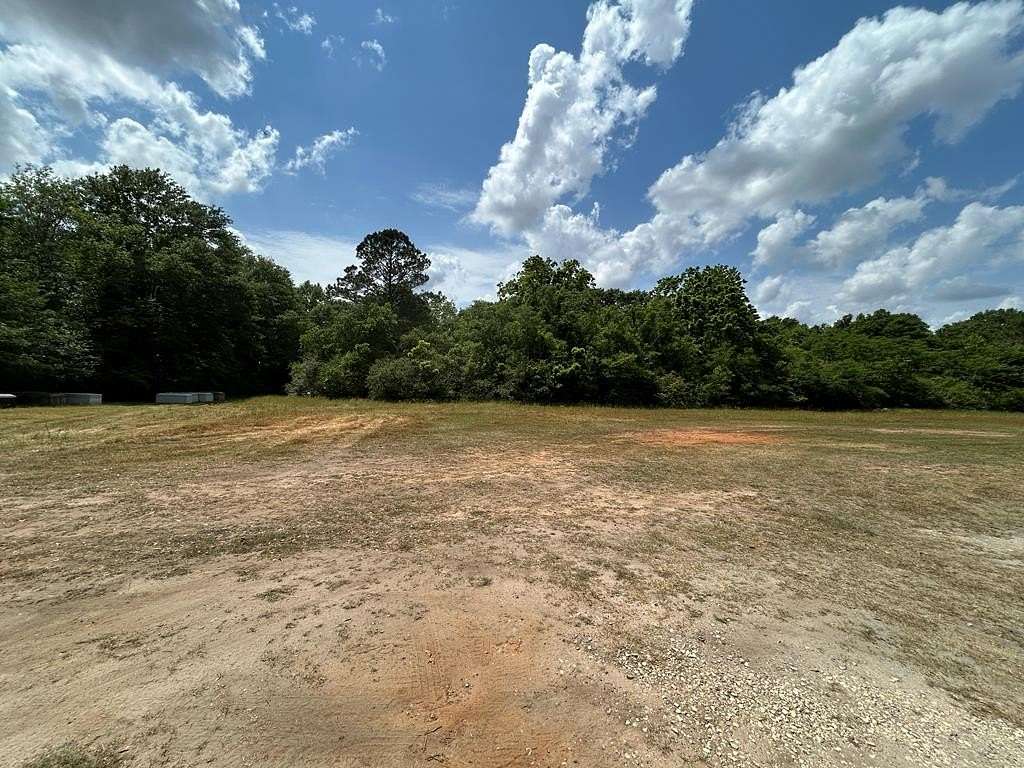 14 Acres of Commercial Land for Sale in Headland, Alabama