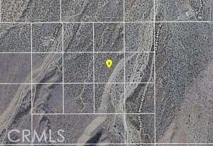 10 Acres of Land for Sale in Llano, California