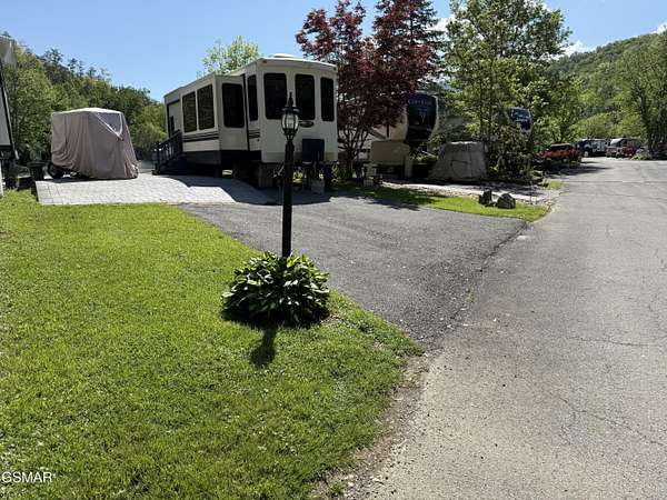 0.05 Acres of Residential Land for Sale in Gatlinburg, Tennessee