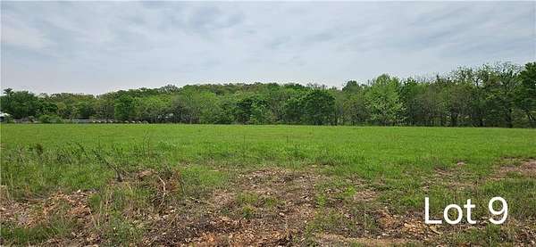 1.1 Acres of Residential Land for Sale in Siloam Springs, Arkansas