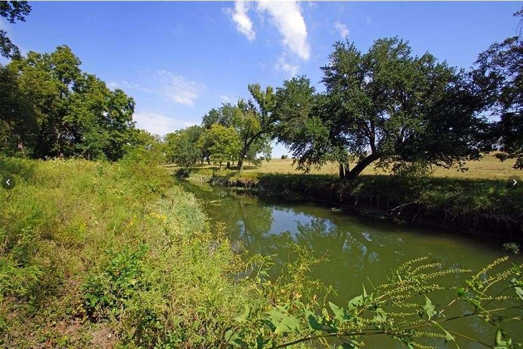 14 Acres of Land for Sale in Liberty Hill, Texas
