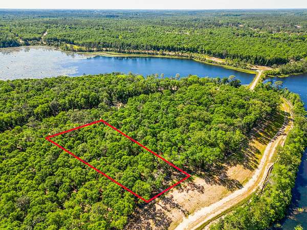 0.93 Acres of Residential Land for Sale in DeFuniak Springs, Florida
