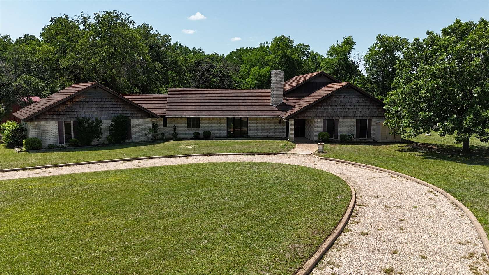 25.4 Acres of Land with Home for Sale in Hamilton, Texas