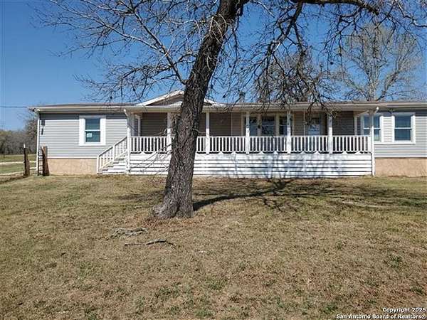 3.36 Acres of Residential Land with Home for Sale in La Vernia, Texas