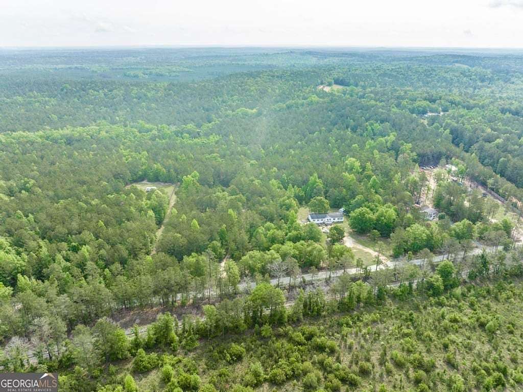 21.5 Acres of Recreational Land with Home for Sale in Gordon, Georgia