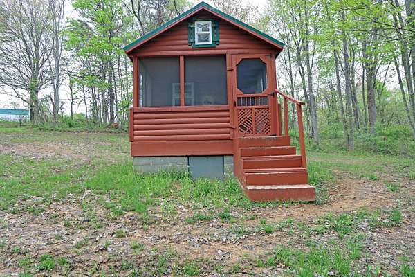 2.47 Acres of Residential Land with Home for Sale in Chillicothe, Ohio