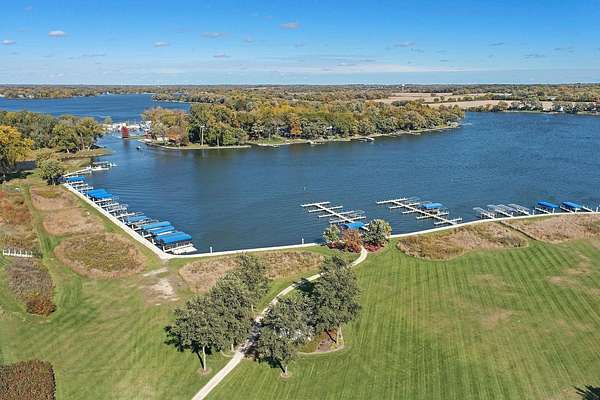 Residential Land for Sale in Antioch, Illinois