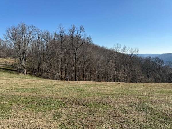 5 Acres of Land for Sale in Baxter, Tennessee