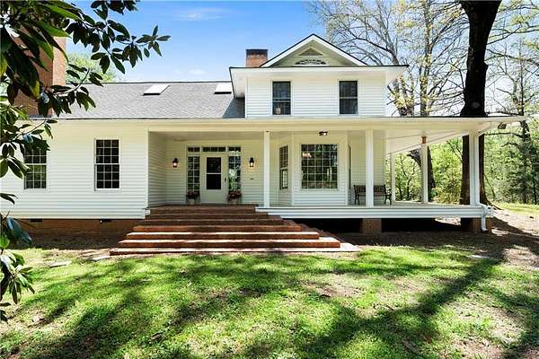 17.2 Acres of Land with Home for Sale in Cartersville, Georgia