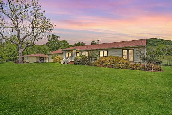 23.7 Acres of Land with Home for Sale in Vinton, Virginia