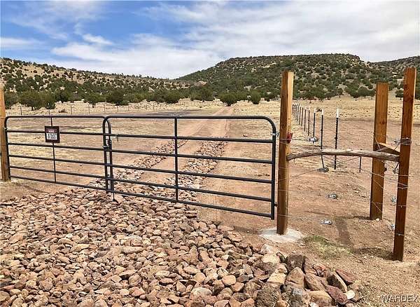 44.7 Acres of Agricultural Land for Sale in Seligman, Arizona