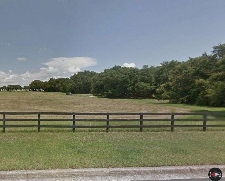 0.25 Acres of Residential Land for Sale in Lady Lake, Florida