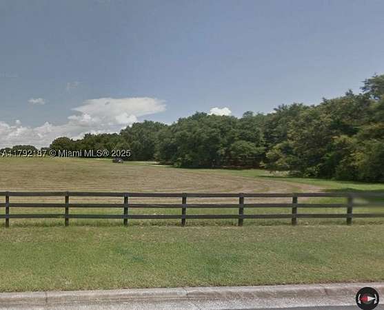 0.25 Acres of Residential Land for Sale in Lady Lake, Florida