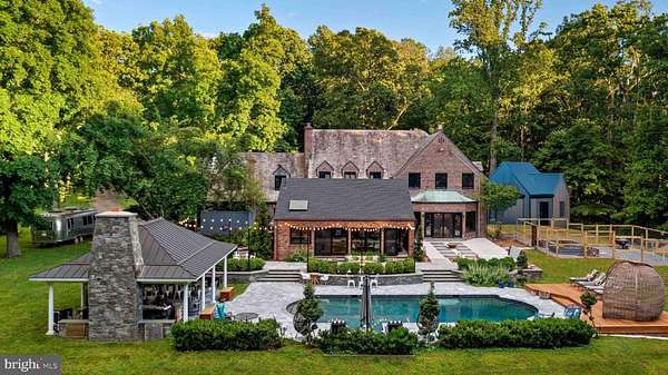 8.5 Acres of Residential Land with Home for Lease in Owings Mills, Maryland