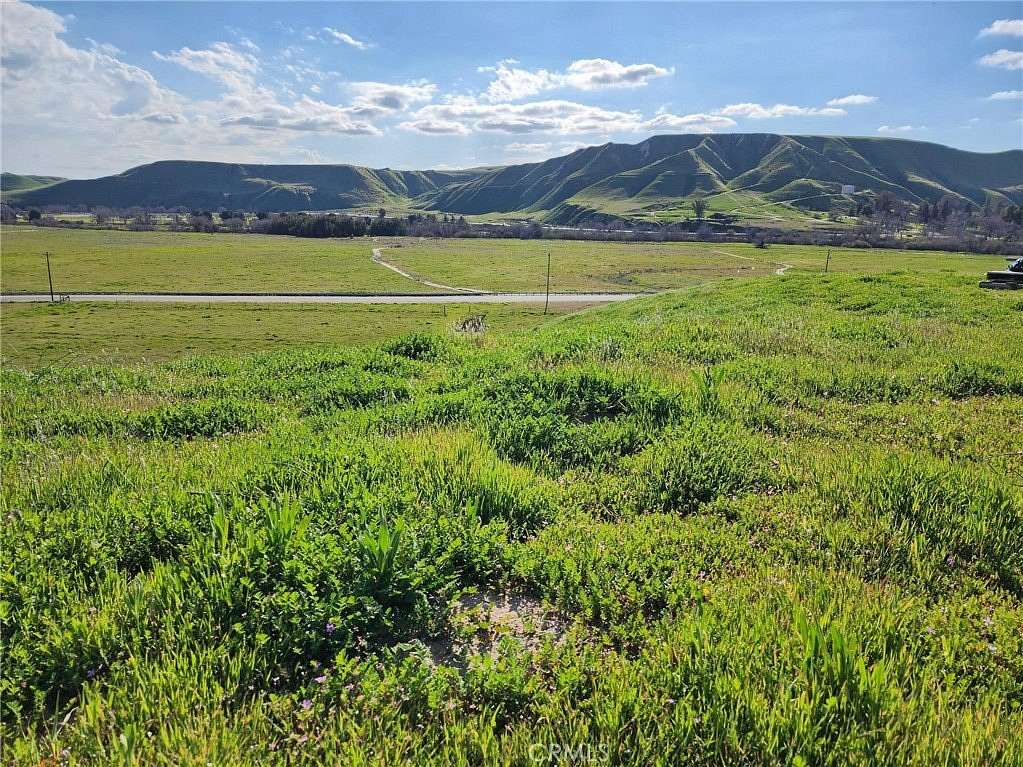 20 Acres of Land for Sale in Bakersfield, California