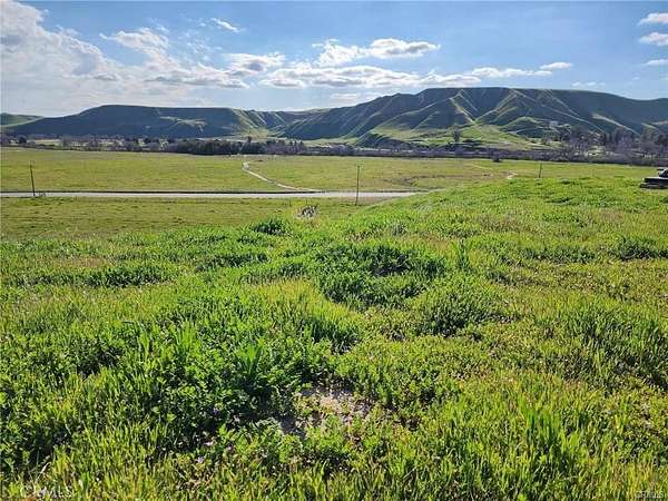 20 Acres of Agricultural Land for Sale in Bakersfield, California