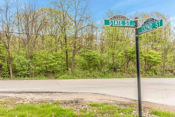 3.1 Acres of Mixed-Use Land for Sale in Lemont, Illinois