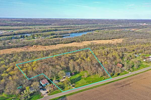 8.77 Acres of Residential Land with Home for Sale in Marseilles, Illinois