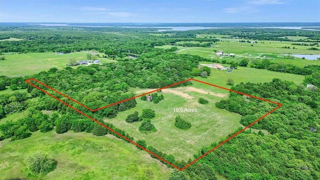 10.5 Acres of Land for Sale in Sadler, Texas