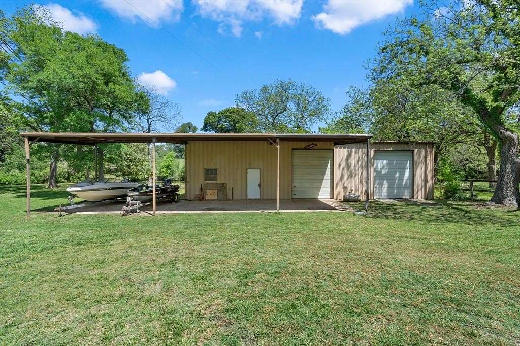 20 Acres of Land with Home for Sale in Midlothian, Texas