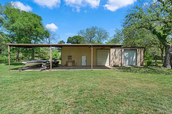 20 Acres of Land with Home for Sale in Midlothian, Texas