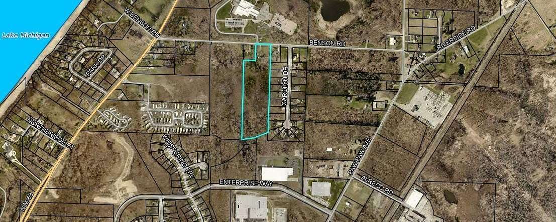 9.77 Acres of Residential Land with Home for Sale in Benton Harbor, Michigan