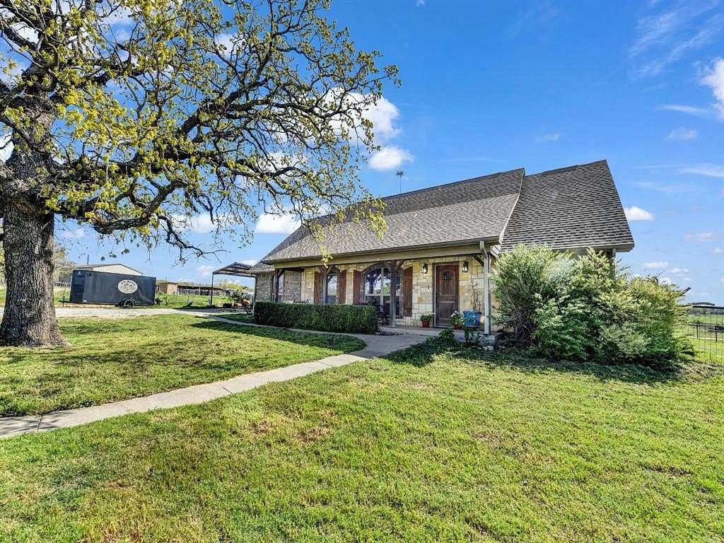 5.6 Acres of Land with Home for Sale in Alvord, Texas