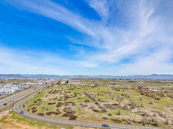 12.7 Acres of Commercial Land for Sale in Medford, Oregon