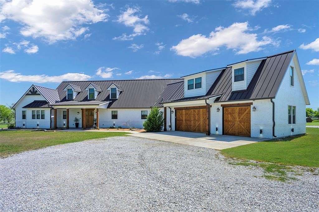 3.9 Acres of Residential Land with Home for Sale in Krum, Texas