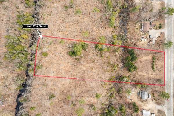 3.6 Acres of Residential Land for Sale in Farmington, New Hampshire