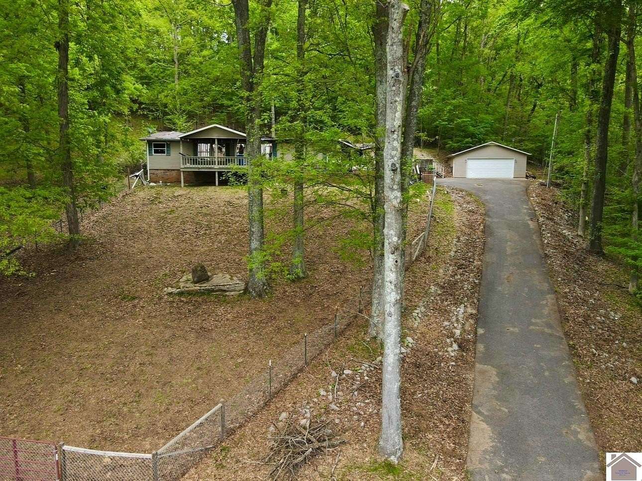 1.32 Acres of Residential Land for Sale in Eddyville, Kentucky