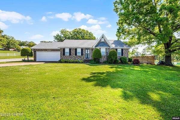 11.5 Acres of Recreational Land with Home for Sale in Trenton, Tennessee