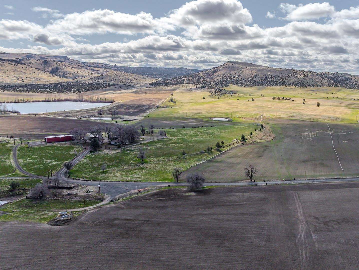 13,324 Acres of Land for Sale in Madras, Oregon
