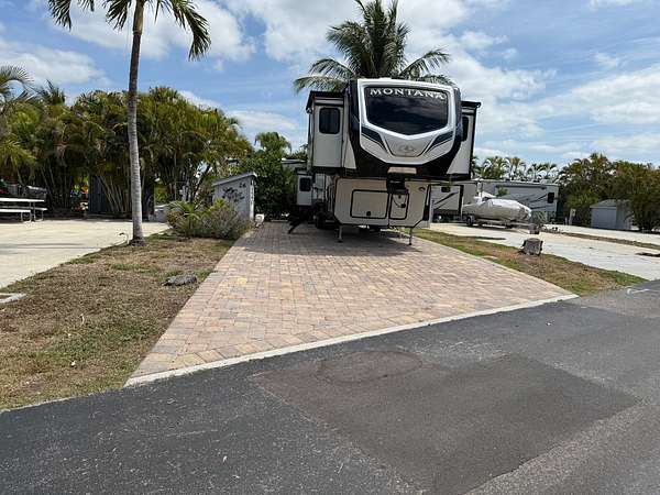 Land for Sale in Chokoloskee, Florida