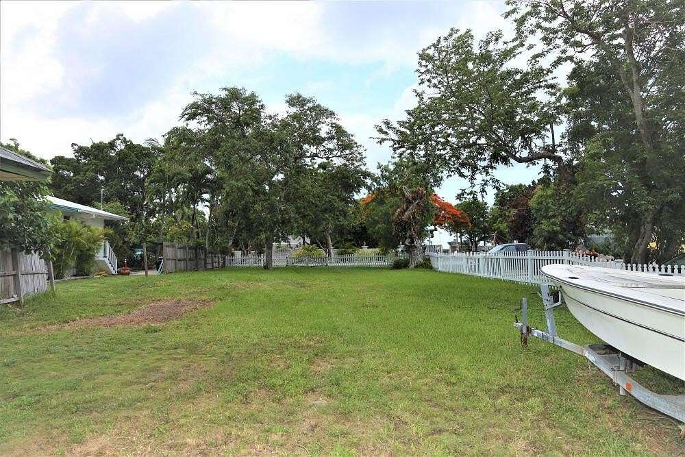 Residential Land for Sale in Key Largo, Florida