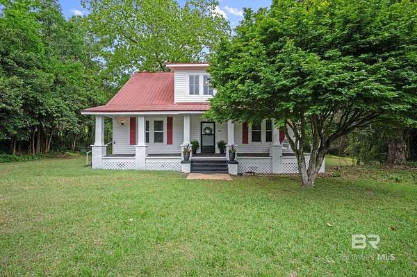 1.6 Acres of Residential Land with Home for Sale in Monroeville, Alabama