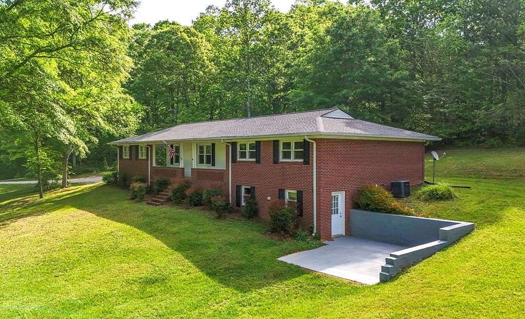 8.78 Acres of Residential Land with Home for Sale in Waco, Georgia